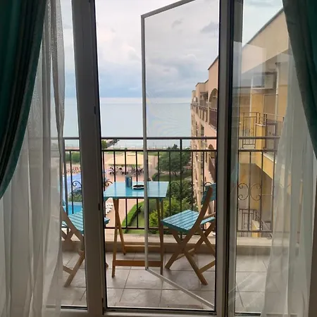 Daire Beautiful Sea View In Midiya Family Grand Resort, *