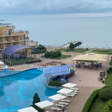Beautiful Sea View In Midiya Family Grand Resort, Daire *