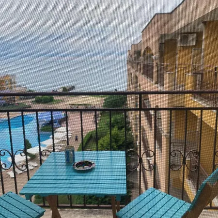 Daire Beautiful Sea View In Midiya Family Grand Resort,